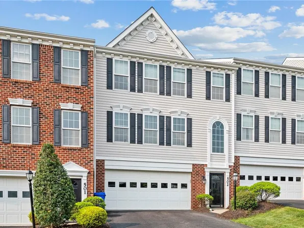 502 Raymond Dr, Oakdale, PA 15071