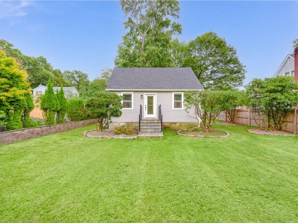 92 Walnut Road, Lake Peekskill, NY 10537