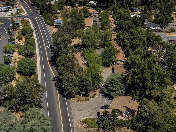 3rd image of 515 Highway 49