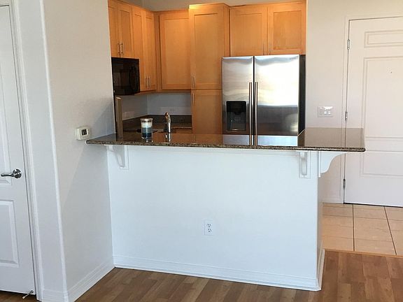 5th image of 3950 Ohio St Unit 429