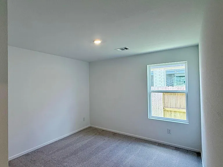 920 Capracotta Dr — Photo 10