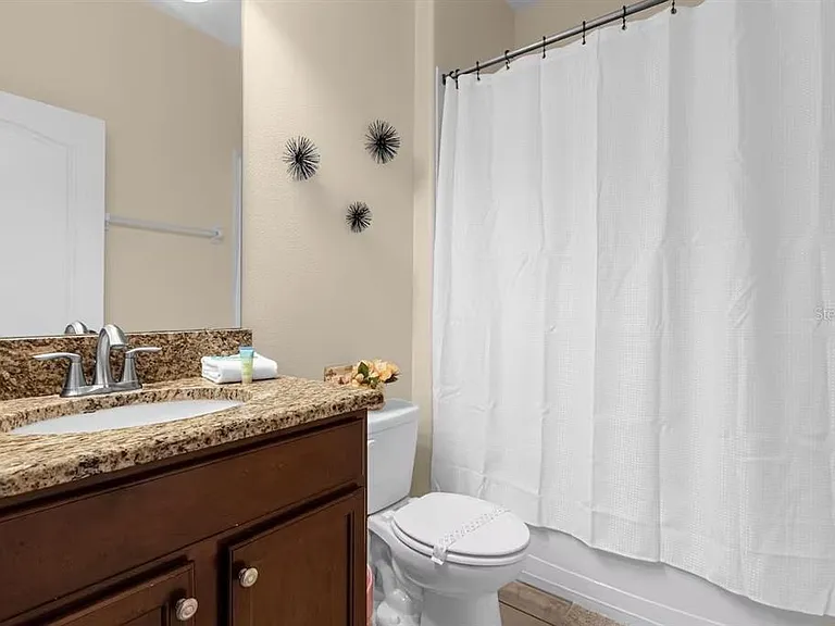 8802 Bamboo Palm Ct — Photo 31