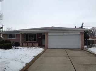 27240 Liberty Dr, Warren, MI 48092