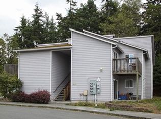 1661 16th Ave Ne #b, Oak Harbor, WA 98277