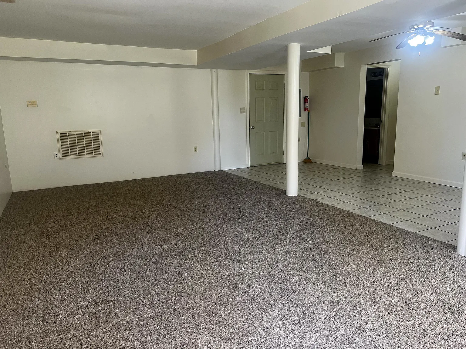 1 bed, 900 sqft, $895 — Photo 3