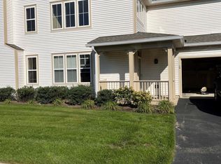 2888 Falling Waters Dr, Lindenhurst, IL 60046