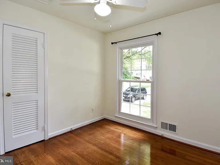 7513 Sebago Rd — Photo 22