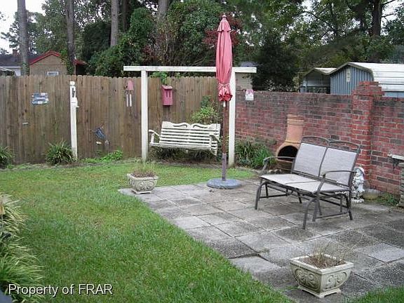 4th image of 458 Saxon Ave