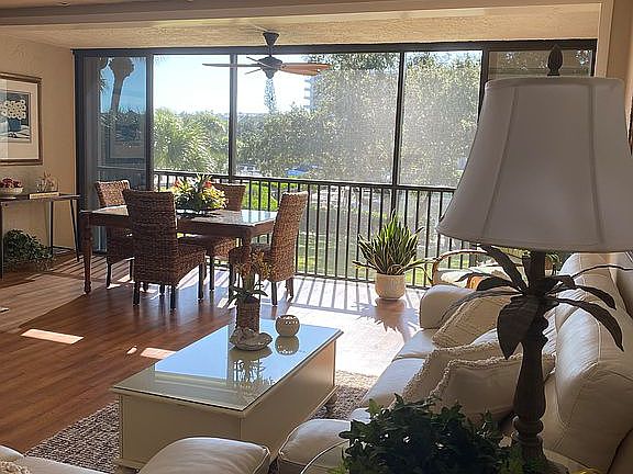 3rd image of 1300 Cove Ii Pl #7-723