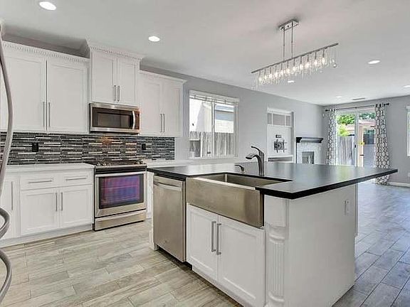 2nd image of 1530 Alicia Way