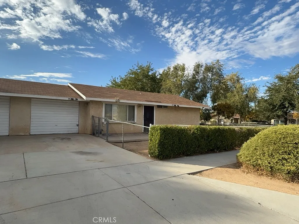 2 bed, 863 sqft, $1,500 — Photo 2