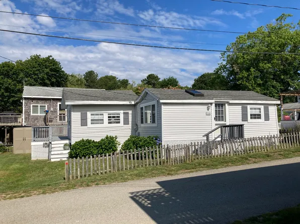 13 Thompson Rd #A, Bourne, MA 02532