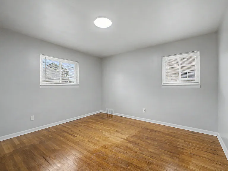 4205 Katherine St — Photo 21
