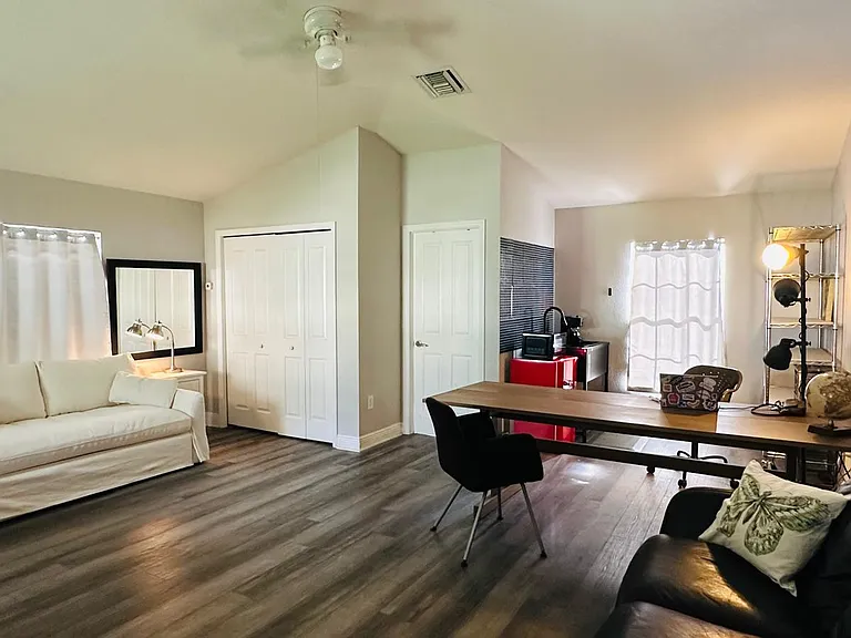 14533 Cotswolds Dr — Photo 13