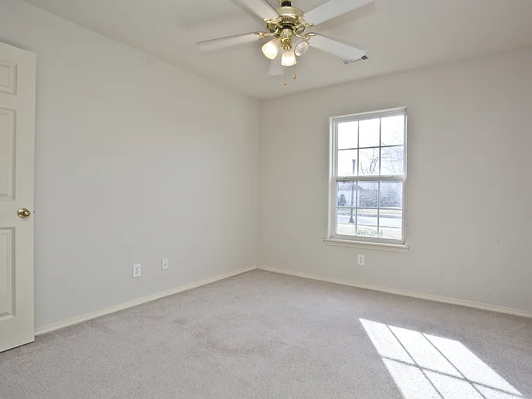 807 Sandrock Rd — Photo 12