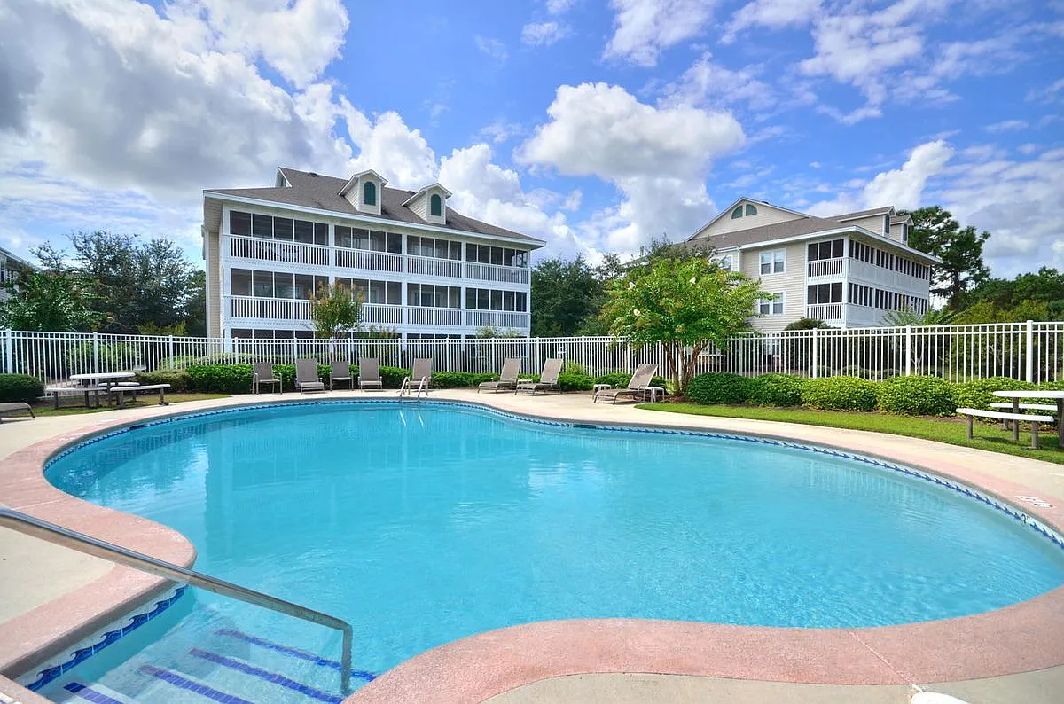 2 bed, 2.0 bath, 1085 sqft, $2,100 — Photo 1