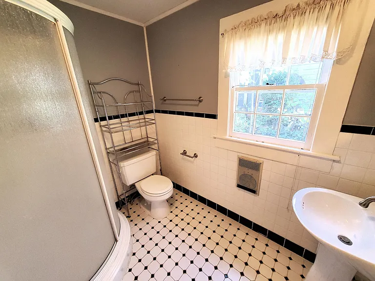 2nd attached Bathroom
