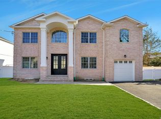 161 Evans Ave, Albertson, NY 11507