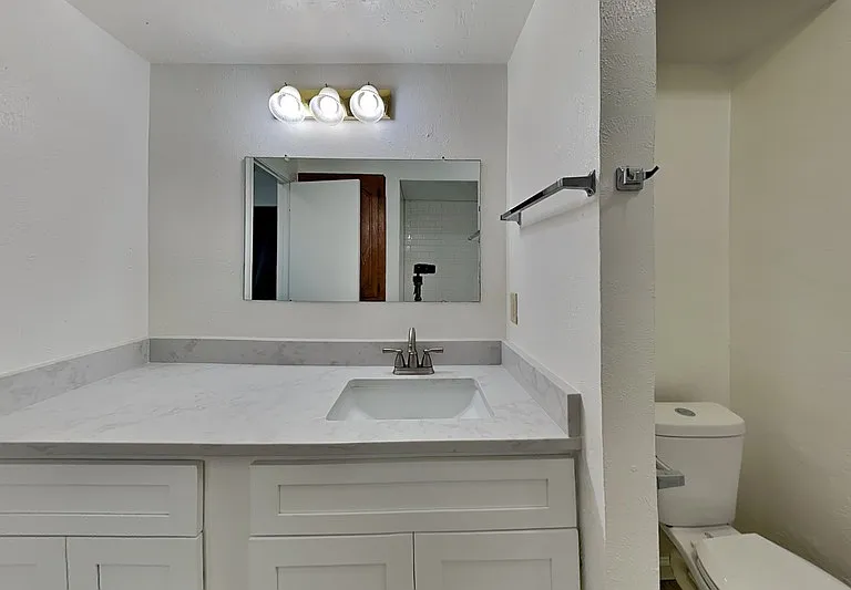 7624 Oak Garden Trl — Photo 16