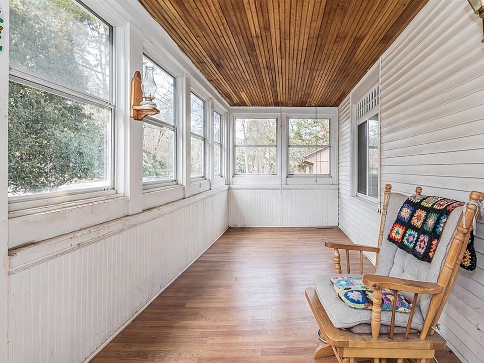 1st image of 268 Furnace Road