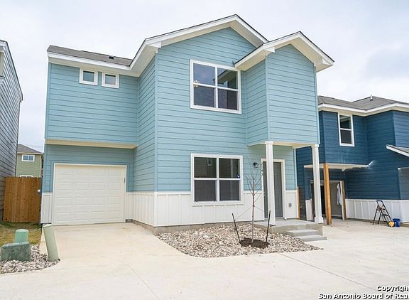 2nd image of 2045 Silver Oak Dr #18-B