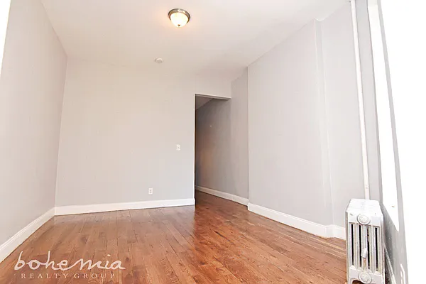 Rented by Bohemia Realty Group | media 13