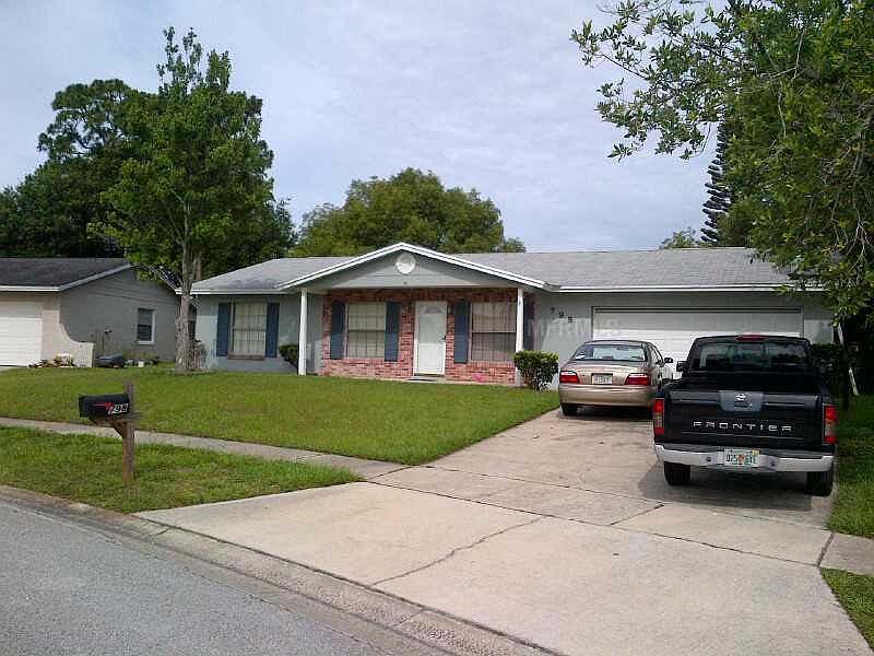 1st image of 798 Hendry Dr