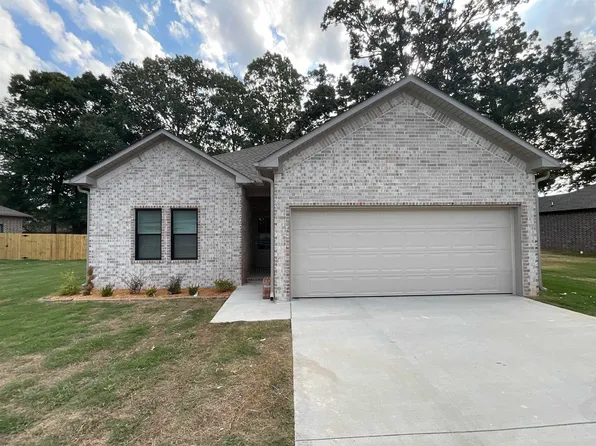 225 Kayla Ln, Lonoke, AR 72086