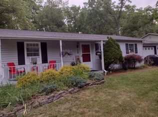 149 Creekside Dr, State College, PA 16801