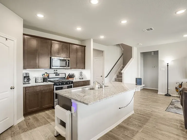 24702 Sierra Laurel Ln — Photo 3