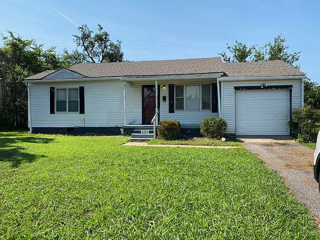 1st image of 4504 SE 19th St