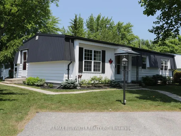 314 Wyldwood Ln, South Huron, ON N0M 1T0