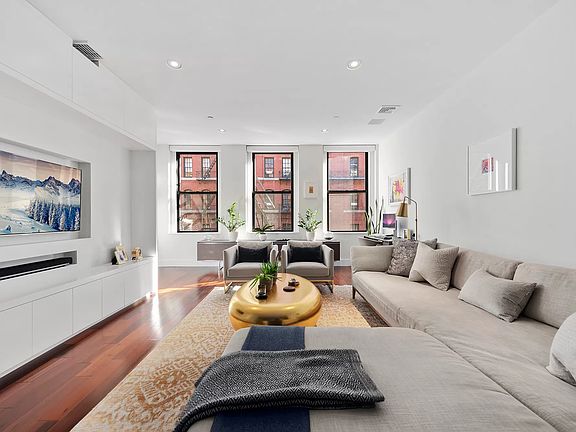 2nd image of 462 Greenwich St APT 3
