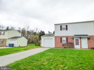 2791 Pineview Dr, York, PA