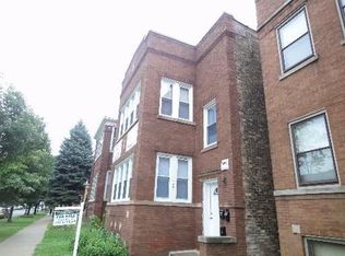 2221 W Addison St, Chicago, IL 60618