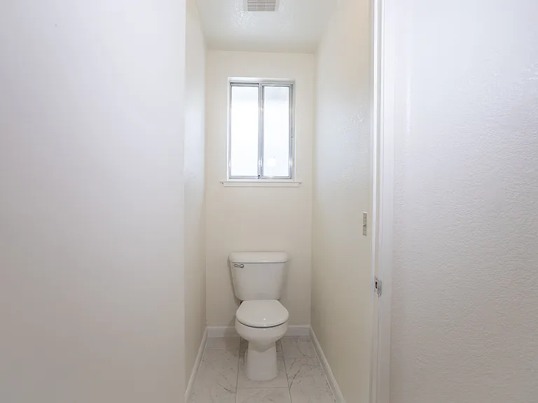 183 Creekside Cir — Photo 12