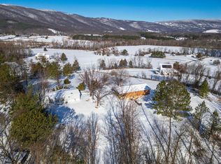 453 Glass Hollow Rd, Afton, VA 22920