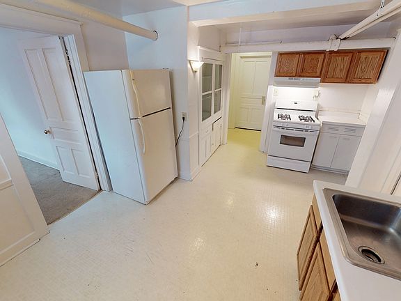 4th image of 2310-20 E Bradford Ave #17302154