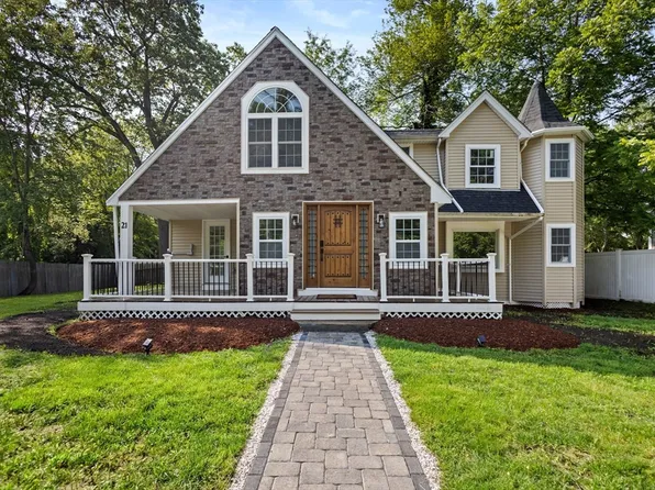 21 Beechwood Ave, Pembroke, MA 02359