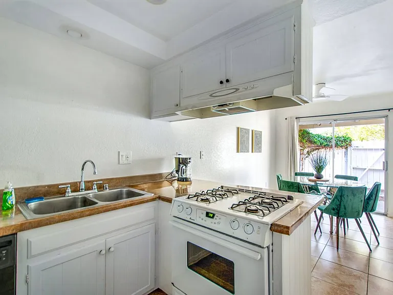418 Nobel Ave #A — Photo 12