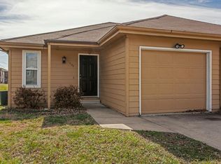 1430 E McCanse St, Springfield, MO 65803