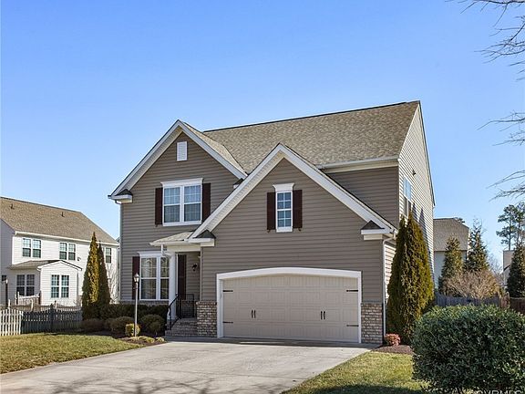 2nd image of 13824 Providence Grace Ln