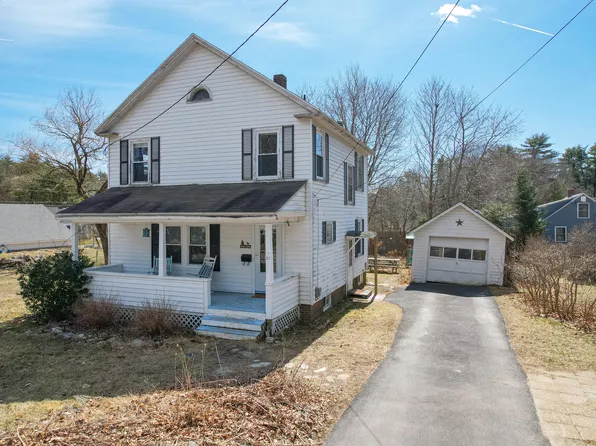 14 Wilson Street, Topsham, ME 04086