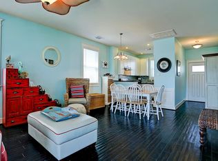 4111 King Rail Cir, Galveston, TX 77554