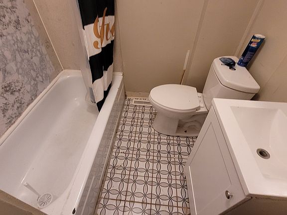 4th image of 1314 Girard St APT C