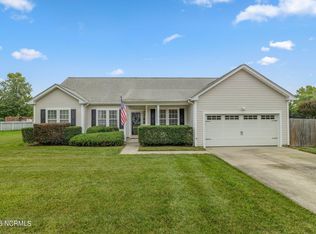 122 Mac Jones Rd, Moyock, NC 27958