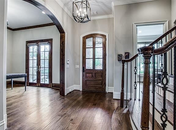 5th image of 6833 Bonaparte Ct