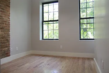 Rented by Rennit Inc.