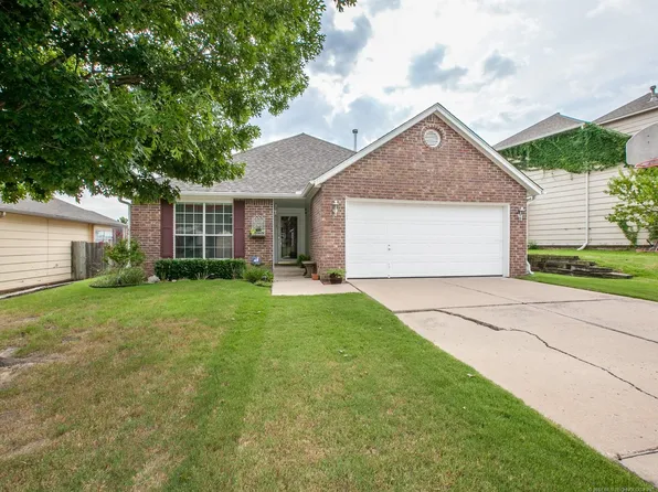 9319 S 95th Pl E, Tulsa, OK 74133