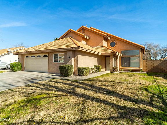 3rd image of 43742 Rialto Dr